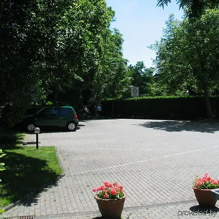 Astoria Hotel 3*