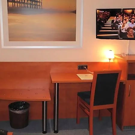 Astoria Hotel 3*