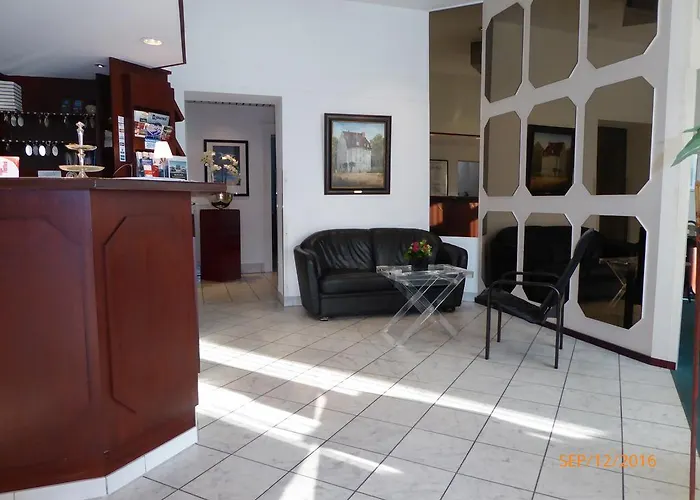 Astoria Hotel 3*