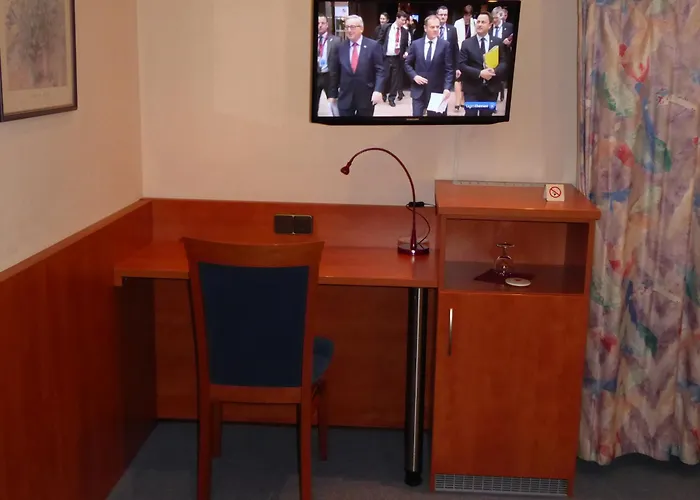 阿斯托利亚酒店 3* 拉廷根